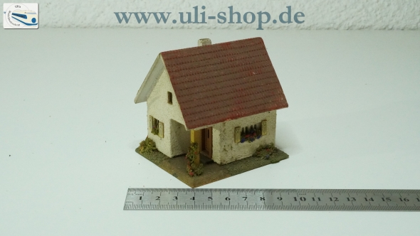 H0 Modellhaus (Nr. 0337) Holzhaus bespielt